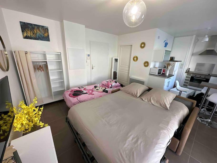 Proche Disney Et Paris - Studio Terrasse Et Parking Prive Монтеврен Екстер'єр фото
